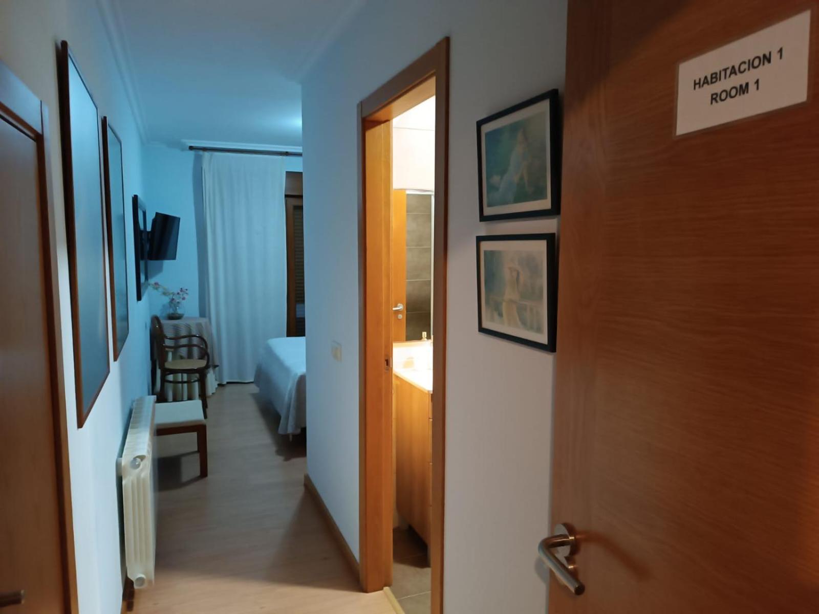 Rooms Peregrinos A Casa Alicia Rosal ภายนอก รูปภาพ