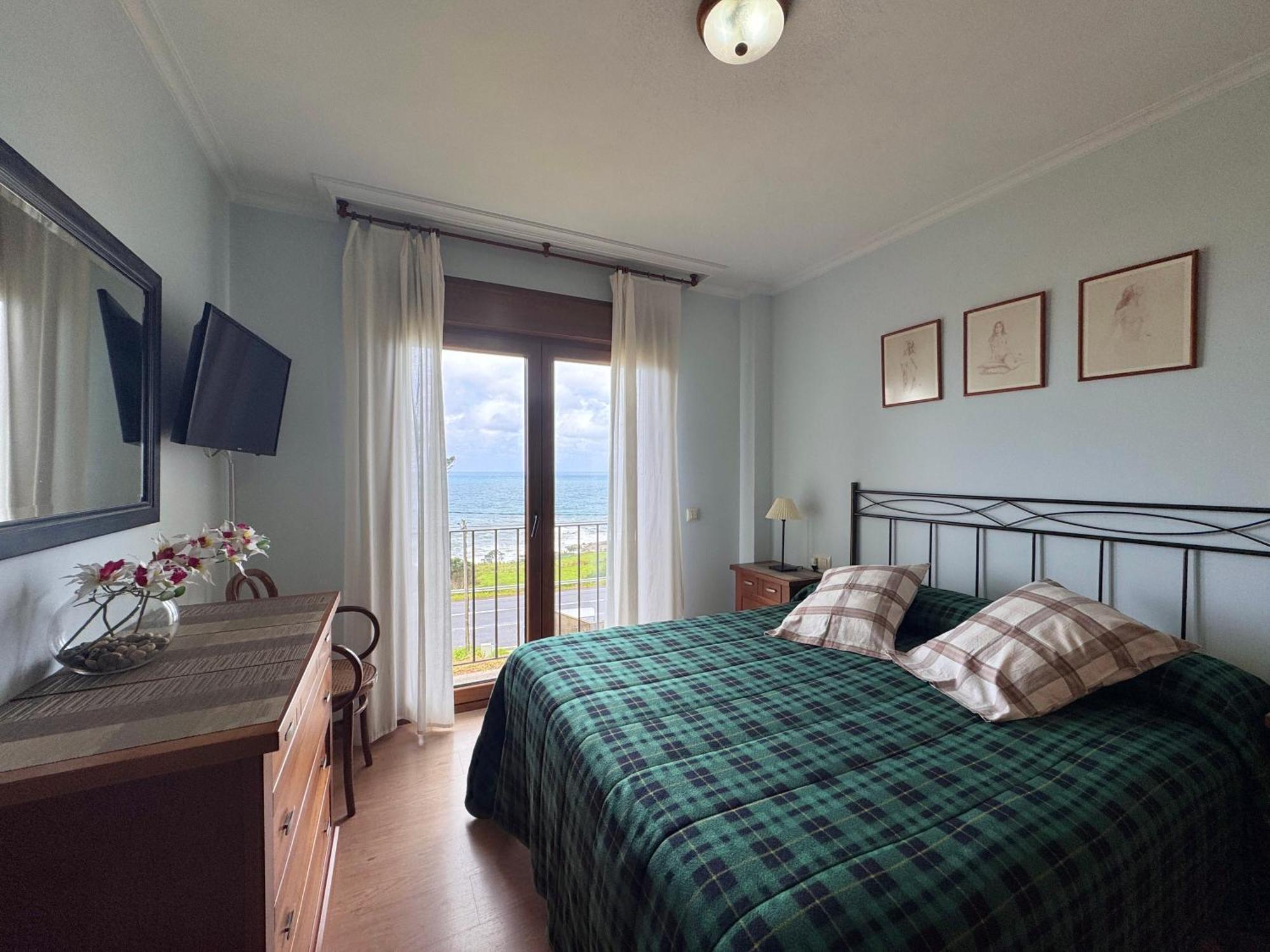 Rooms Peregrinos A Casa Alicia Rosal ภายนอก รูปภาพ
